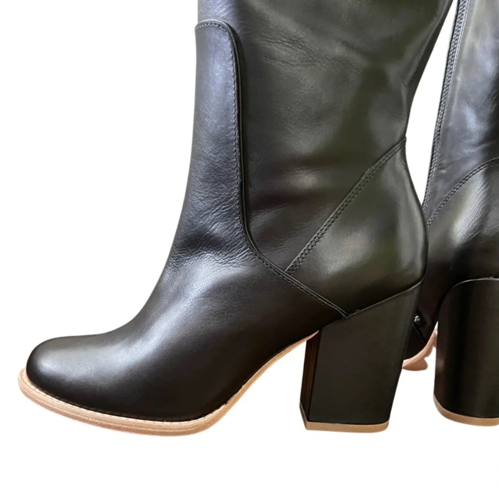 Bill Blass Tall Black Leather Boots - Size 7.5